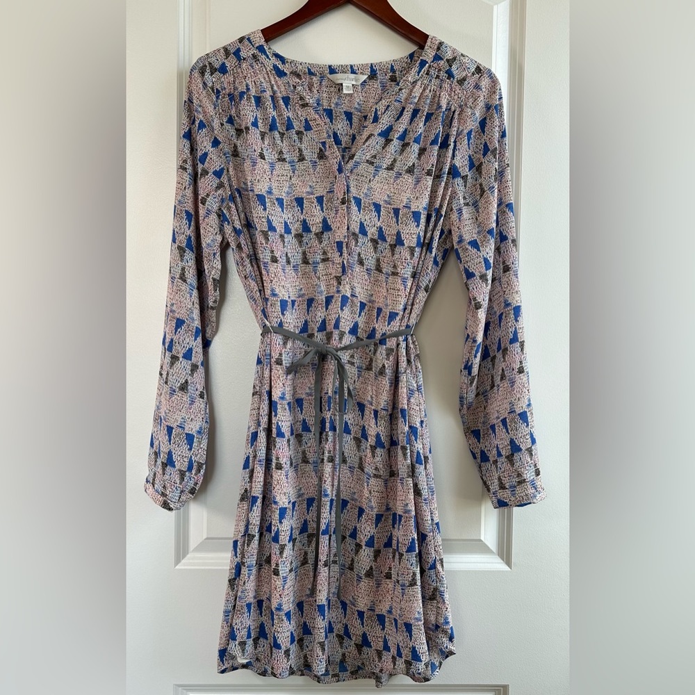 Charming Charlie V-Neck Print Dress with Tie Waist, Medium